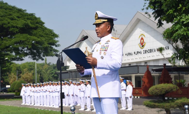 Dankodiklatal Letjen TNI Marinir Suhartono Pimpin Upacara Hari Sumpah ...