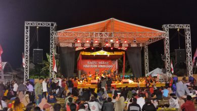 Photo of Kapolsek Tempeh Apresiasi Ketertiban Masyarakat Di Acara Pagelaran Karpet Merah Bolo Reog