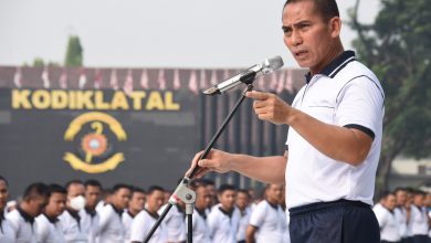 Photo of Dirum Kodiklatal Imbau Prajurit Jaga Kesehatan Dengan Olahraga