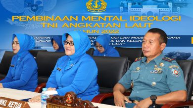 Photo of Komandan Kodiklatal Hadiri Talkshow Pembinaan Mental Ideologi TNI AL 2022 Secara Virtual