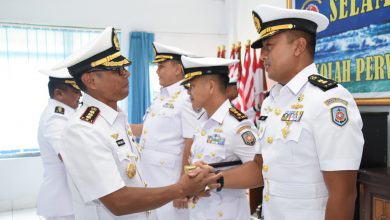 Photo of Dua Jabatan Komandan Sekolah di Pusdikbanmin Kodiklatal Diserahterimakan.