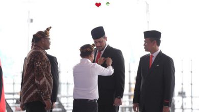 Photo of Satyalancana Wira Karya dari Presiden RI untuk Wali Kota Habib Hadi