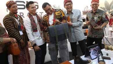 Photo of Diminati Warga Asing, Tas dan Dompet Kulit Produksi UMKM Binaan SIG Jadi Primadona Bazar UMKM untuk Indonesia