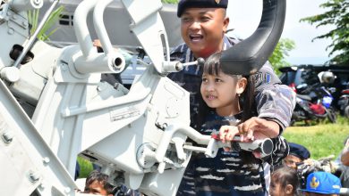 Photo of Kenalkan Alutsista TNI AL, KAL Rajegwesi II-5-40 Terima Kunjungan Edukasi Bahari TK Hang Tuah 21 Banyuwangi