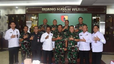 Photo of Danlantamal V Hadiri Acara Pemantauan Gelar Kekuatan TNI