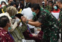 Photo of Wadan Kodiklatal Ikuti Karya Bakti dan Wayangan di Kampung Halaman Panglima TNI