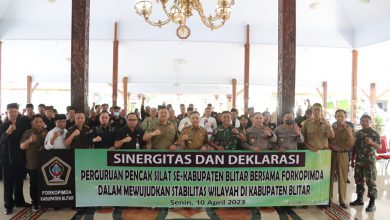Photo of Sinergitas, Polres Blitar Bersama TNI dan Forkopimda Fasilitasi Perguruan Silat Gelar Deklarasi Damai