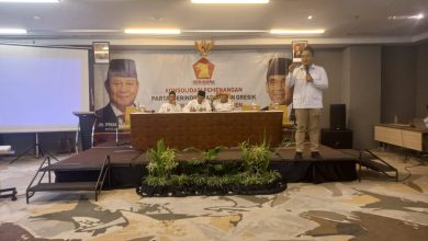 Photo of Konsolidasi, Ketua Gerindra Gresik Wajibkan Pengurus Sosialisasi Prabowo Presiden