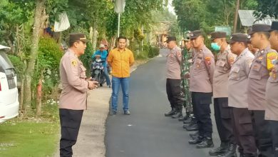 Photo of Kebersamaan TNI Dan Polri Mengamankan Pilkades PAW Di Cluring Banyuwangi