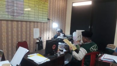 Photo of Buntut Laporan Ke Polda Jatim AMK Laporkan Dedi Dores Ke Polres Sampang