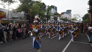 Photo of Semarakkan HUT Ke-78 Tahun 2023, TNI AL Gelar Kirab Kota Di Surabaya
