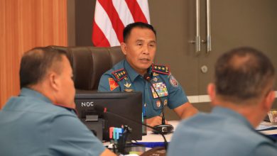 Photo of Dankodiklatal Pimpin Uji Naskah II Doktrin Operasi Diplomasi dan Fungsi Umum Operasi TNI AL