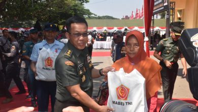 Photo of Jelang HUT Ke-78 TNI, Lantamal V Ikuti Bakti Sosial Kesehatan TNI