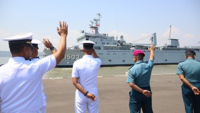 Photo of Lantamal V Lepas Keberangkatan Dua Kapal Perang AL Malaysia