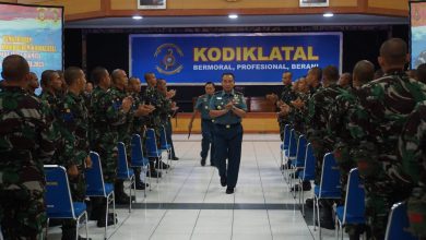 Photo of Bentuk Mental Kuat, Dankodikdukum Berikan Pembekalan Kepada 223 Dikmata TNI AL 43/1