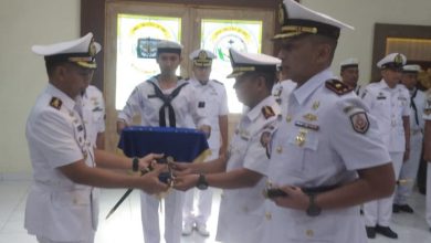 Photo of Dua Jabatan Komandan Sekesal Kodiklatal Diserahterimakan