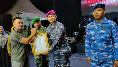 Photo of Danlanal Tegal Hadiri Pesta Rakyat Dalam Rangka HUT TNI Ke- 78