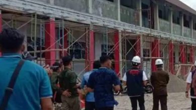 Photo of Komisi 1 DPRD Kota Blitar  Sidak       Pembangunan SMPN 6 Blitar Dinilai Tak Berkualitas Blitar