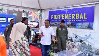 Photo of Sambut Hari Armada Rl, Komandan Puspenerbal Hadiri Sailor and Citizen Interaction di Tunjungan