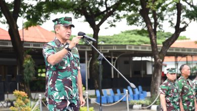 Photo of Dankodiklatal Bakar Semangat Para Siswa TNI AL Yang Digembleng Di Puslatdiksarmil dan Senerbal