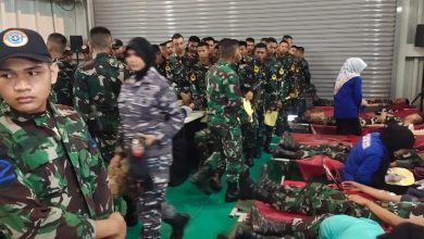 Photo of Wujud Cinta TNI AL Kepada Masyarakat, Siswa Kodiklatal Laksanakan Karya Bakti dan Donor Darah di WJY 2024