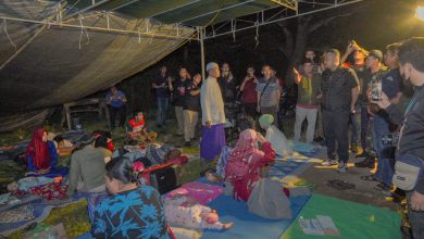 Photo of Bantu Pulihkan Trauma Korban Gempa, Bupati Gresik Datangi Langsung Warga Bawean Terdampak