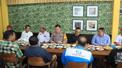 Photo of Kapolres Gresik Silaturahmi bareng Ketua DPC SP/SB Gresik: Upaya Menjaga Kondusifitas dan Sinergitas