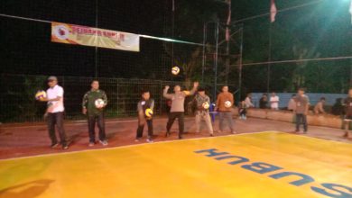 Photo of Pertandingan Olahraga Bola Voli Pejuang Subuh CUP I Dibuka Muspika Balongpanggang