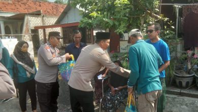 Photo of Polsek Cerme Bagikan Bantuan Sosial dan Santunan dalam Rangka Hari Bhayangkara ke-78