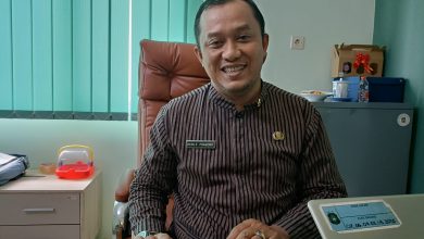 Photo of Kepala DPMPTSP Kota Blitar Penertiban Baliho Melintang Sesuai Peraturan Menteri PU RI
