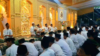 Photo of Jaga Tradisi & Sejarah Desa, Haul Ke-60 Desa Yosowilangun di Gresik Ziarah Makam Leluhur