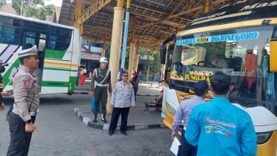 Photo of Ops Patuh Semeru 2024, Satlantas Gresik Gencarkan Himbauan Keselamatan di Terminal Bunder