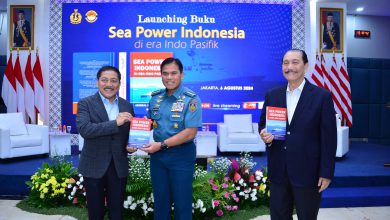 Photo of Komandan Puspenerbal Hadiri Peluncuran Buku ‘Sea Power Indonesia di Era Indo Pasifik’ Karya Laksamana (Purn) Marsetio