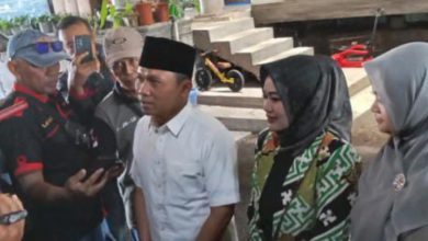 Photo of Pasangan Bupati Dan Wakil Bupati “Cak Thoriq – Ning Fika” Menjadi Harapan Dari Banyak Saran