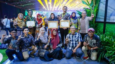 Photo of Pemkab Gresik Kembali Terima Penghargaan Proklim dari Kementrian Lingkungan Hidup dan Kehutanan