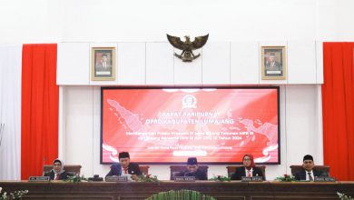 Photo of Rapat Paripurna DPRD Kabupaten Lumajang Dalam Agenda Menyimak Pidato Kenegaraan Presiden RI