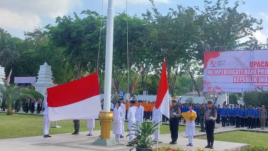 Photo of Pemkab Sampang Gelar HUT RI Ke 79, PJ Bupati Sampang Di Daulat Menjadi Inspektur Upacara