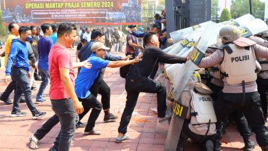 Photo of Jelang Pilkada Serentak, Polres Gresik Gelar Peragaan Sistem Pengamanan Kota