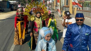 Photo of Rayakan HUT ke 79 Kemerdekaan RI, Pemdes Banter bersama Karang Taruna Gelar Karnaval Kebudayaan