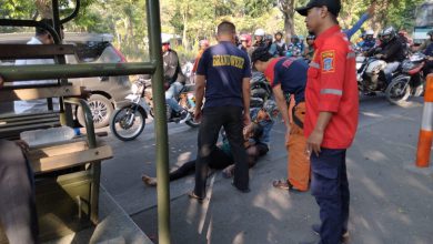 Photo of Laka R2 Dan Pejalan kaki Di jalan Raya Babat Jerawat Di Saat Jam Padat