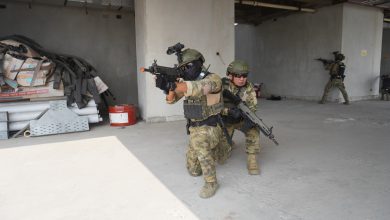 Photo of Jadi Warga Kehormatan Manusia Katak, Dankodiklatal Disematkan Brevet Kopaska TNI AL