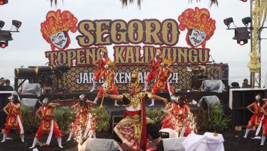 Photo of 70 Penari Topeng Kaliwungu Tampil Dalam South Beach Festival Segoro Topeng Kaliwungu 2024