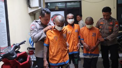 Photo of Tiga Pengedar Shabu DibekukSatresnarkoba Polres Lumajang Serta Menyita 4,01 Gram Shabu Dari Pelaku