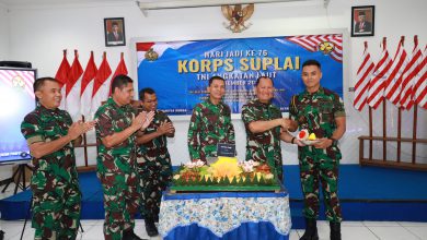 Photo of Tekankan Pentingnya Tingkatkan SDM, Kodiklatal Rayakan Hari Jadi Korps Suplai Ke-76