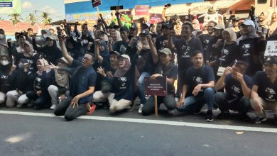 Photo of Sosialisasi Pemilihan Kepala Daerah 2024 Memasuki Rangkaian Kirab Maskot Keempat Di Pasar Pasirian, Lumajang