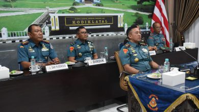 Photo of Hadir Via Vicon, Dankodiklatal Ikuti FGD Pemenuhan Kapal Selam TNI AL