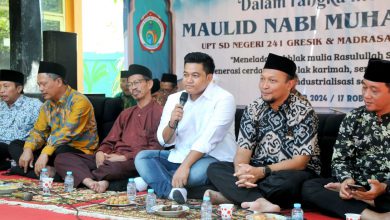 Photo of Pemdes Bedanten Apresiasi UPT SDN 241 Gresik Gelar Maulid Nabi Hadirkan Syahrul Munir dan Tim Melek Industri