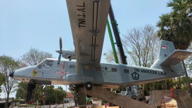 Photo of Monument Nomad Hibah TNl AL di Tuban Telah Terpasang, Percantik Taman Kota