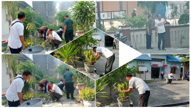 Photo of Camat Balongpanggang Tanamkan Rasa Memiliki Kantor Dengan Jumat Bersih