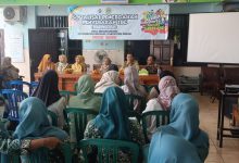 Photo of Cegah TBC Sejak Dini Desa Sekarkurung Kebomas Gresik, Gelar Sosialisasi Pencegahan Tuberkulosis